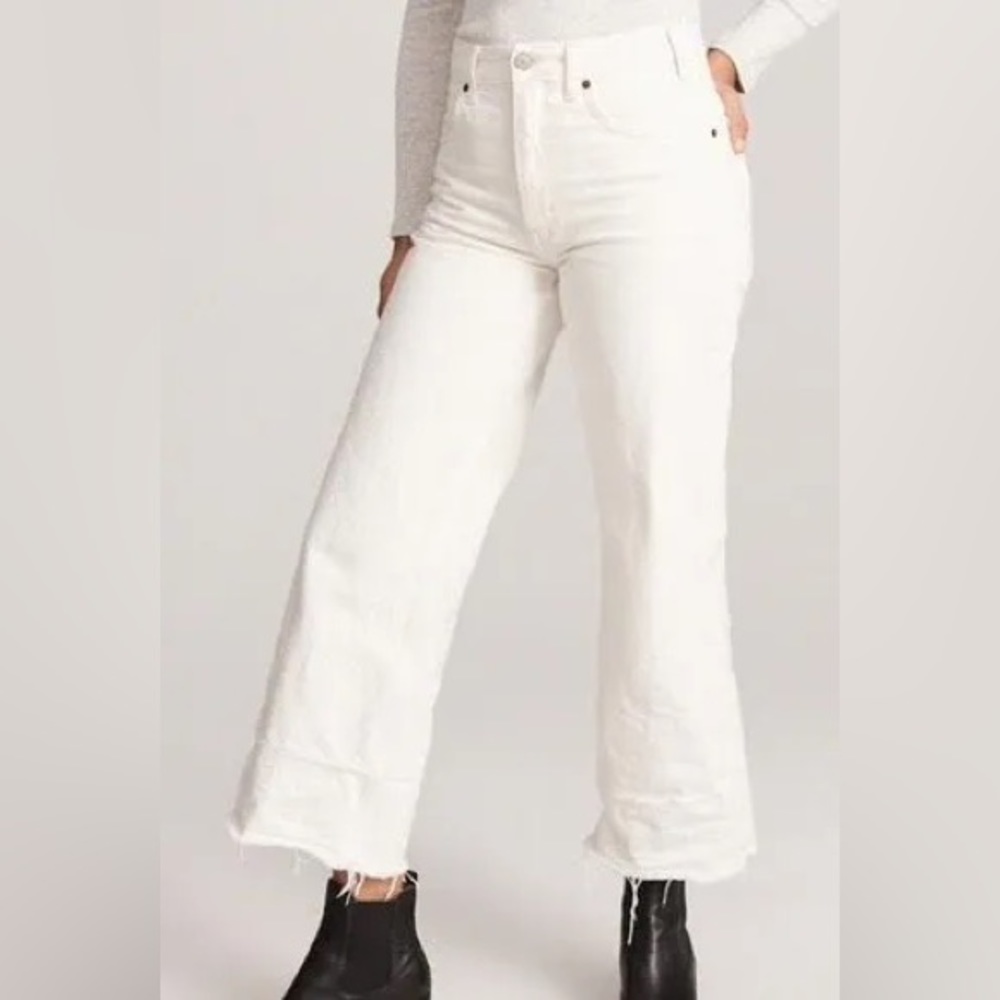 Abercrombie Annie high rise crop jeans